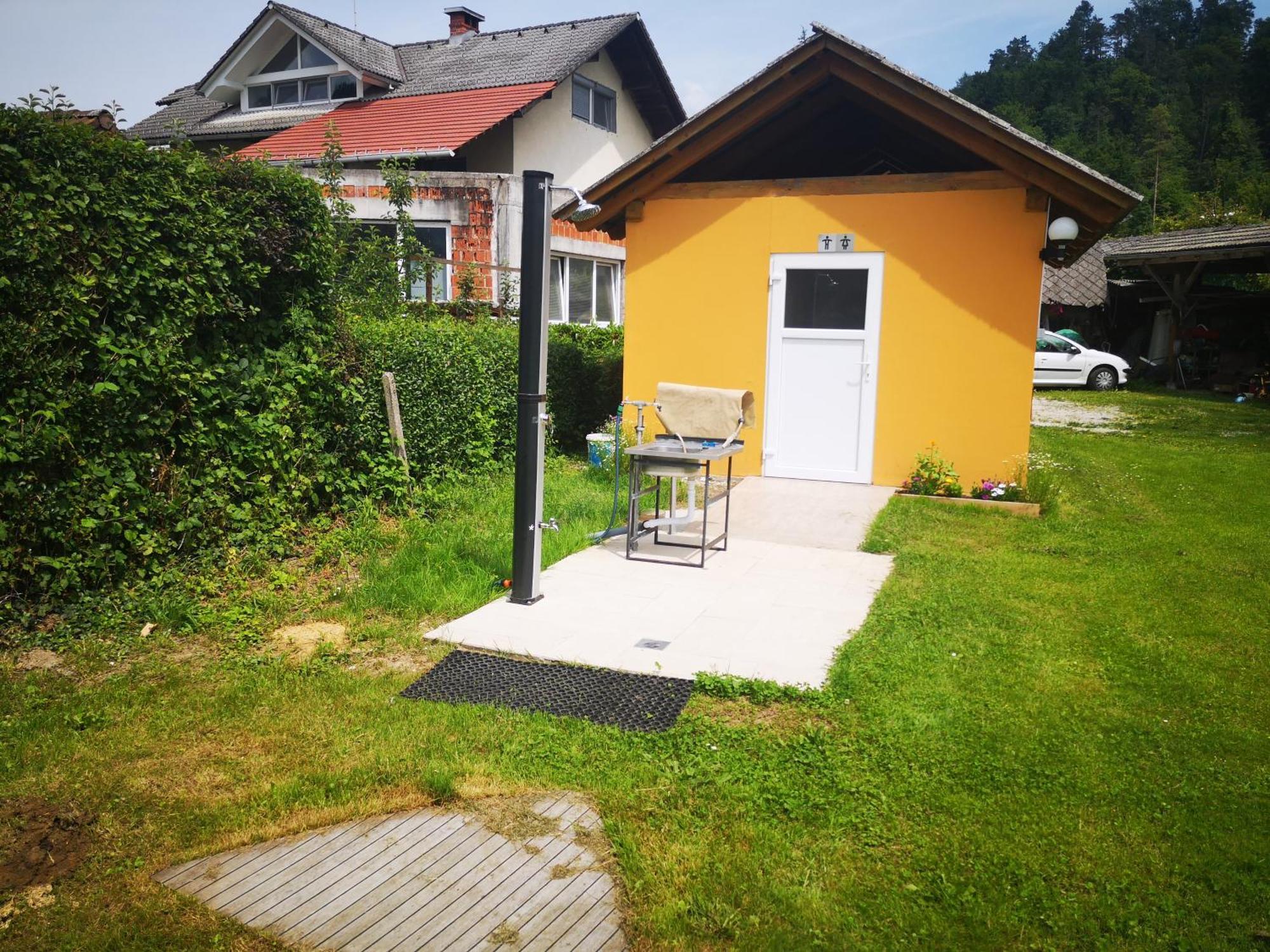 Hiska Zeleni Raj Villa Podnart Buitenkant foto
